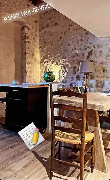 סן-פול-דה-ואנס Loft En Plein Coeur Du Village בית נופש